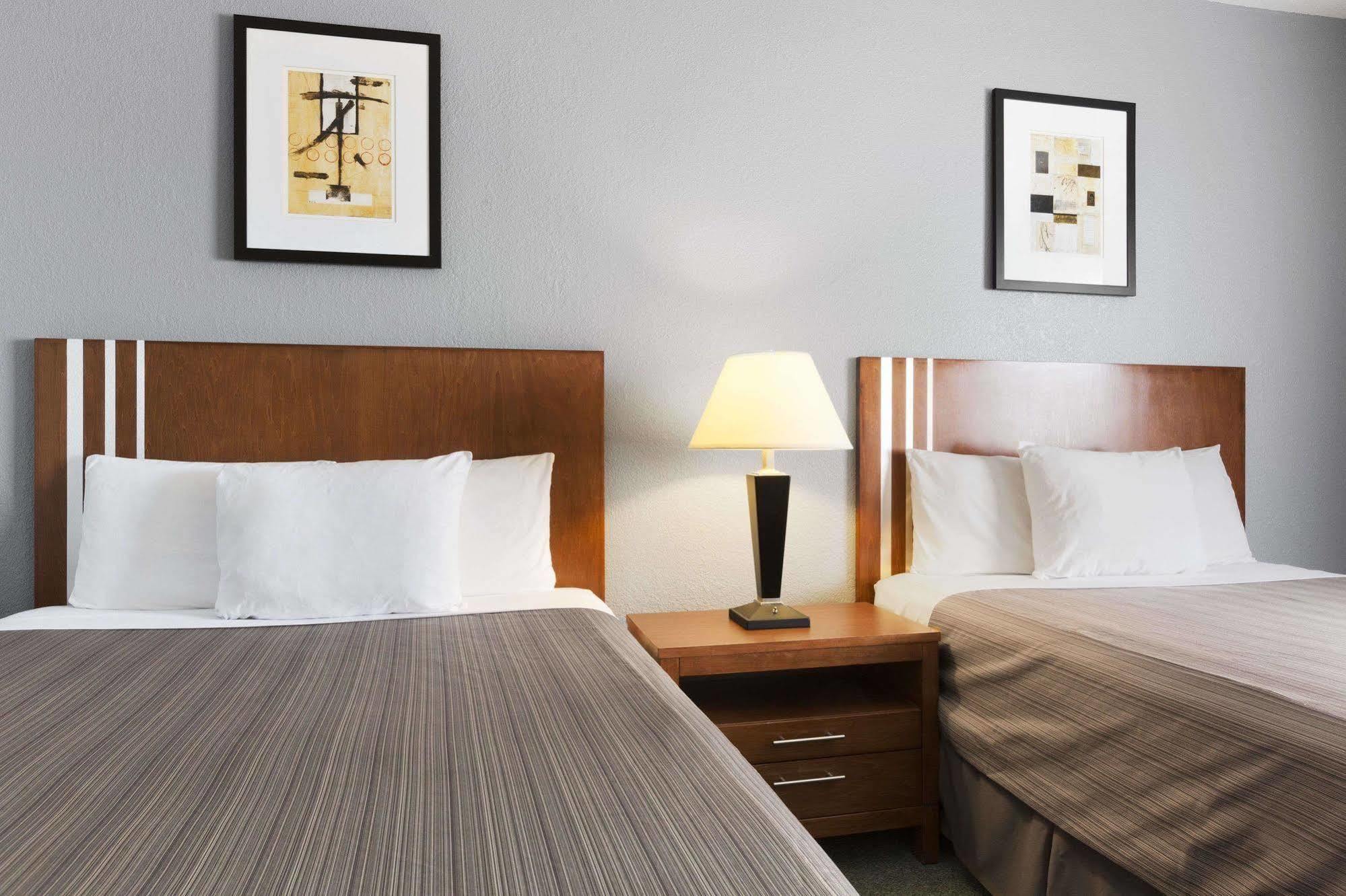 High Prairie Inn Екстериор снимка